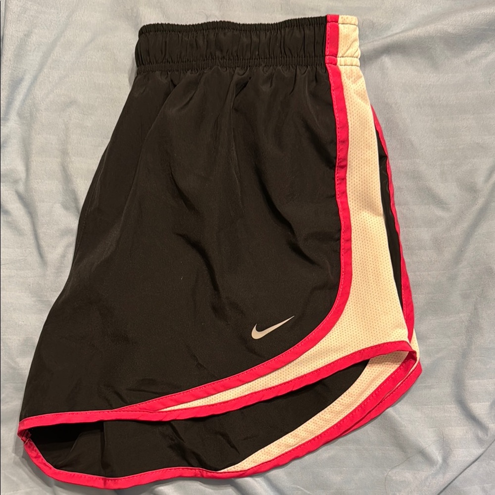 Nike Women's Athletic Shorts Black and Red